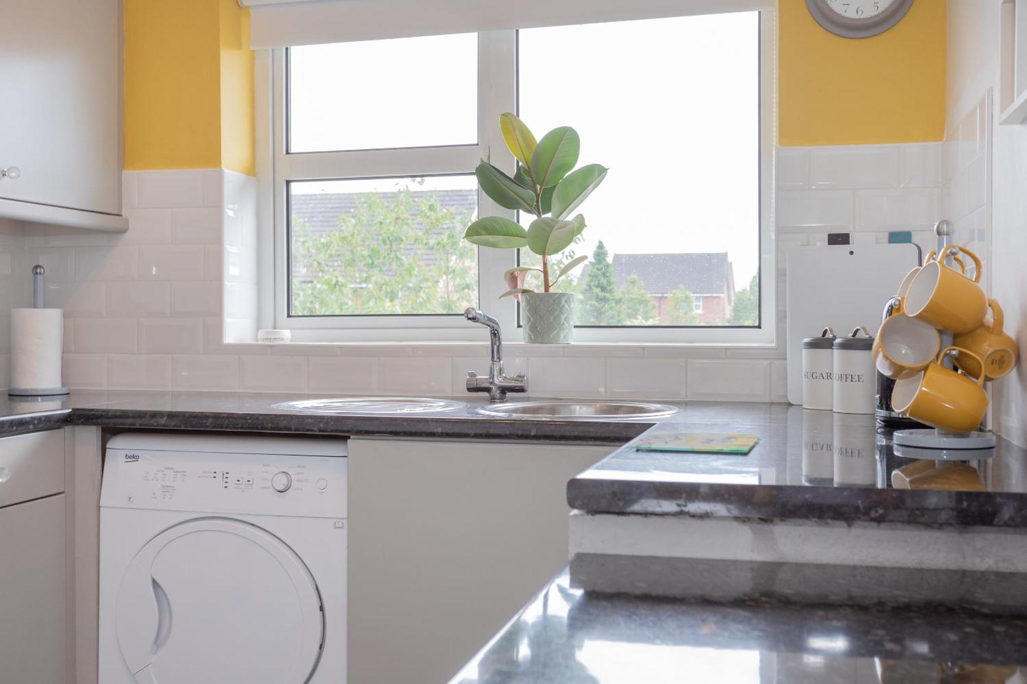 Ardenlee - Stylish 3 Bed Apt Close To City, Parking And Wifi Belfast Kültér fotó